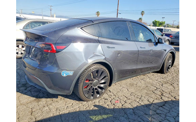 tesla-model-all-wheel-drive - 2