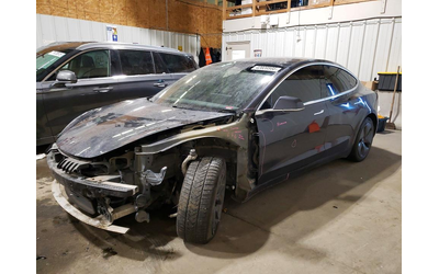 tesla-model-all-wheel-drive - 0