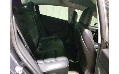 Tesla MODEL ALL WHEEL DRIVE - автомобили, коли, обяви за нови и употребявани 9