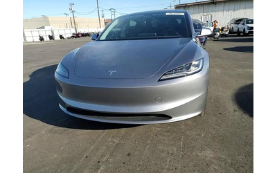 tesla-model-rear-wheel-drive - 0