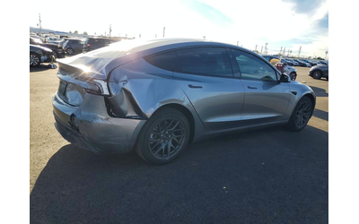 tesla-model-rear-wheel-drive - 3