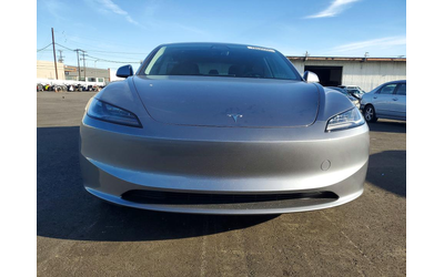 tesla-model-rear-wheel-drive - 5