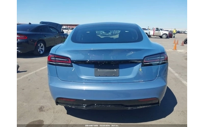 tesla-model-s - 4