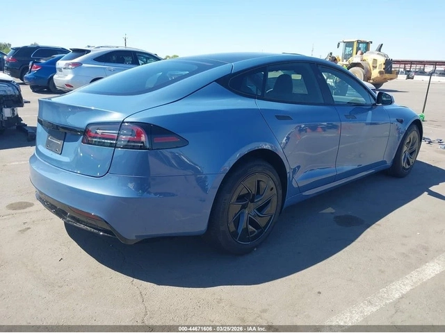 Tesla Model S AWD - автомобили, коли, обяви за нови и употребявани 5
