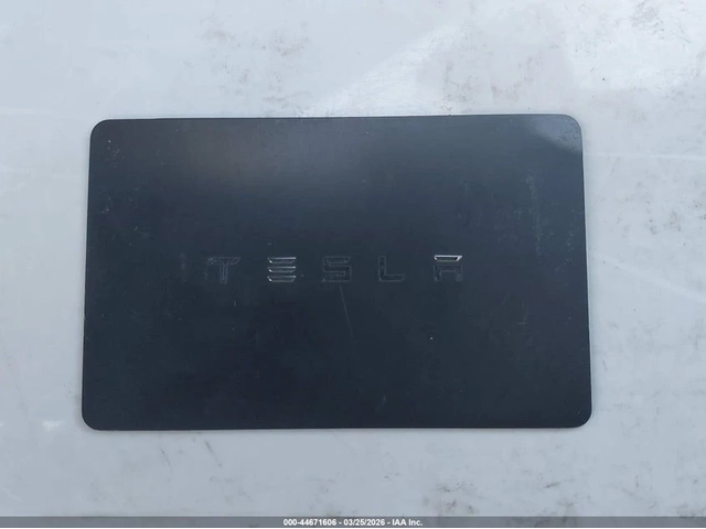 Tesla Model S AWD - автомобили, коли, обяви за нови и употребявани 9