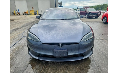 tesla-model-s - 4