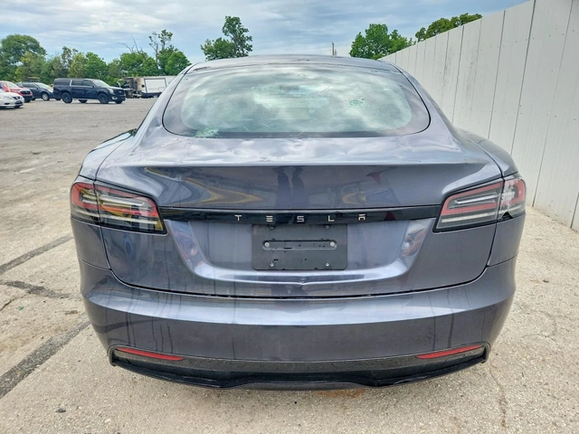 Tesla Model S AWD - автомобили, коли, обяви за нови и употребявани 5