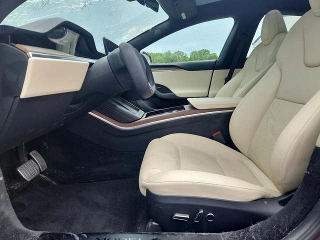 Tesla Model S AWD - автомобили, коли, обяви за нови и употребявани 6
