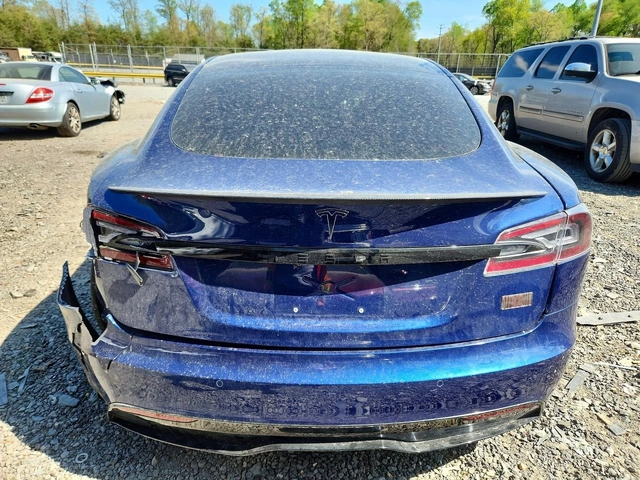 Tesla Model S PLAID - автомобили, коли, обяви за нови и употребявани 5
