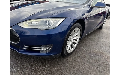 tesla-model-s - 3
