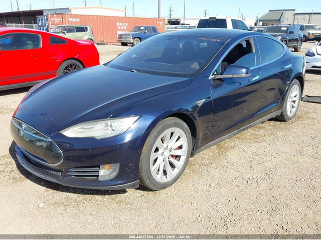 Tesla Model S ELECTRIC All Wheel Drive - автомобили, коли, обяви за нови и употребявани 1