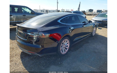 tesla-model-s-electric-all-wheel-drive - 3