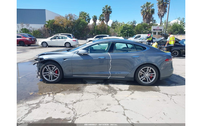 Tesla Model S ELECTRIC Rear Wheel Drive - автомобили, коли, обяви за нови и употребявани 14