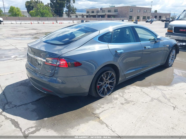 Tesla Model S ELECTRIC Rear Wheel Drive - автомобили, коли, обяви за нови и употребявани 3