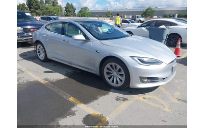 tesla-model-s-electric-rear-wheel-drive - 0