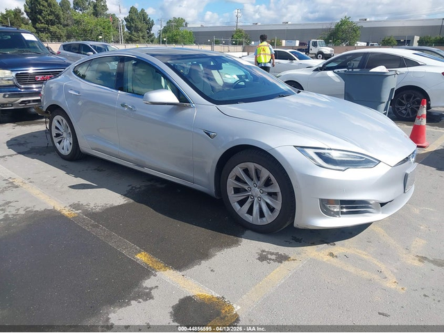 Tesla Model S ELECTRIC Rear Wheel Drive - автомобили, коли, обяви за нови и употребявани 0