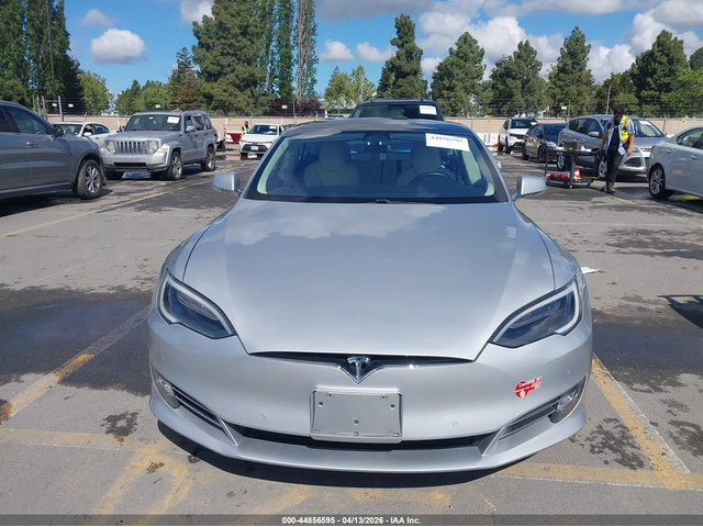 Tesla Model S ELECTRIC Rear Wheel Drive - автомобили, коли, обяви за нови и употребявани 11