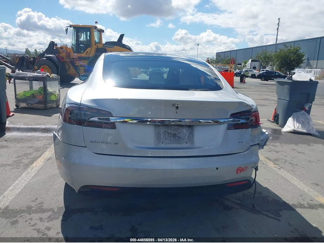 Tesla Model S ELECTRIC Rear Wheel Drive - автомобили, коли, обяви за нови и употребявани 15