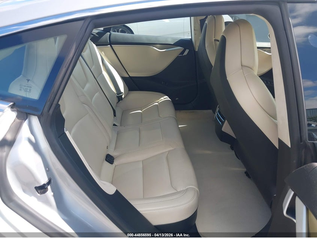 Tesla Model S ELECTRIC Rear Wheel Drive - автомобили, коли, обяви за нови и употребявани 7