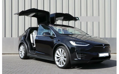 tesla-model-x - 4