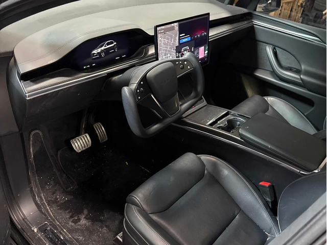 Tesla Model X PLAID РЕГИСТРАЦИЯ & АВТО КРЕДИТ - автомобили, коли, обяви за нови и употребявани 6