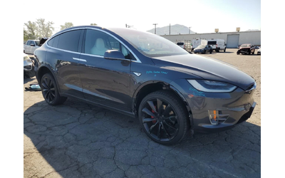 tesla-model-x - 3