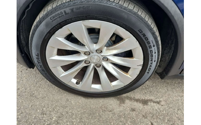 tesla-model-x - 5