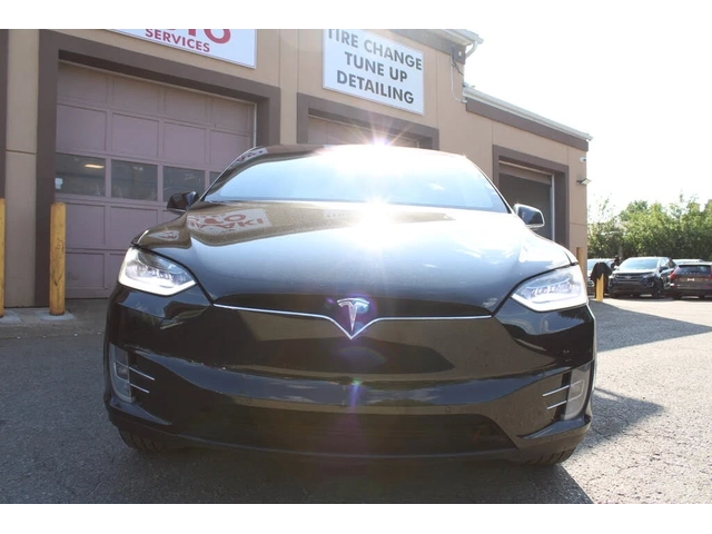 Tesla Model X 4x4* LONG RANGE* PANO - автомобили, коли, обяви за нови и употребявани 1