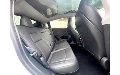 Tesla Model Y Long range* Dual motor - автомобили, коли, обяви за нови и употребявани 14