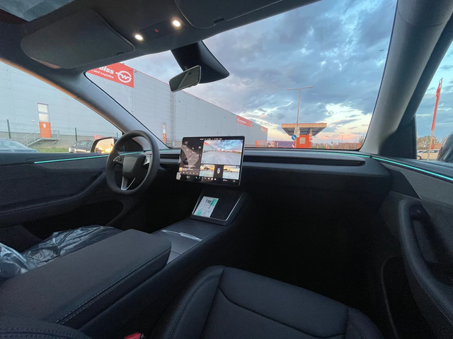 Tesla Model Y LONG RANGE НОВА - автомобили, коли, обяви за нови и употребявани 12