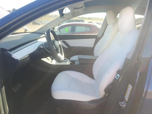 Tesla Model Y ПОДГРЕВ* КАМЕРА* КЕЙЛЕС* LANE* ASSIST - автомобили, коли, обяви за нови и употребявани 6