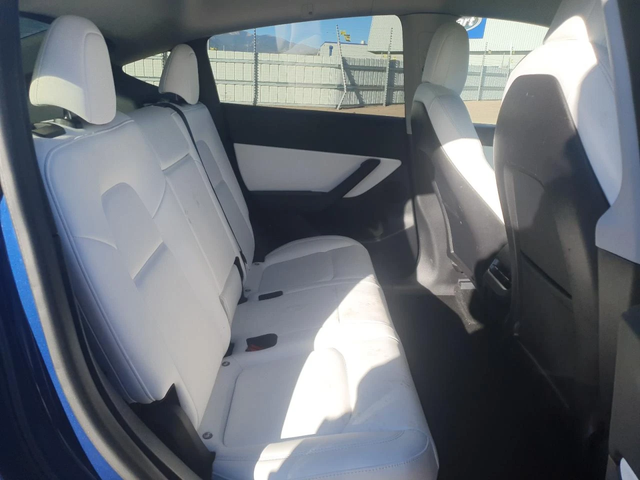 Tesla Model Y ПОДГРЕВ* КАМЕРА* КЕЙЛЕС* LANE* ASSIST - автомобили, коли, обяви за нови и употребявани 9