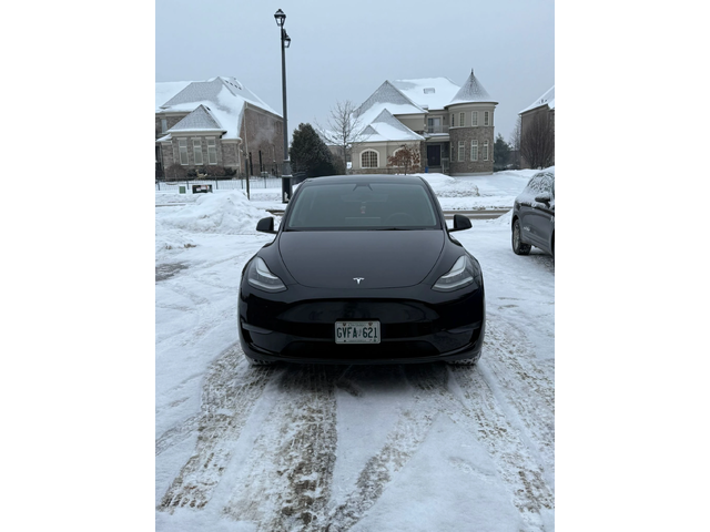 Tesla Model Y Long Range* Панорамен покрив* AWD* Премиум аудио* - автомобили, коли, обяви за нови и употребявани 0