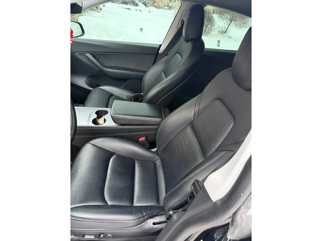 Tesla Model Y Long Range* Панорамен покрив* AWD* Премиум аудио* - автомобили, коли, обяви за нови и употребявани 9