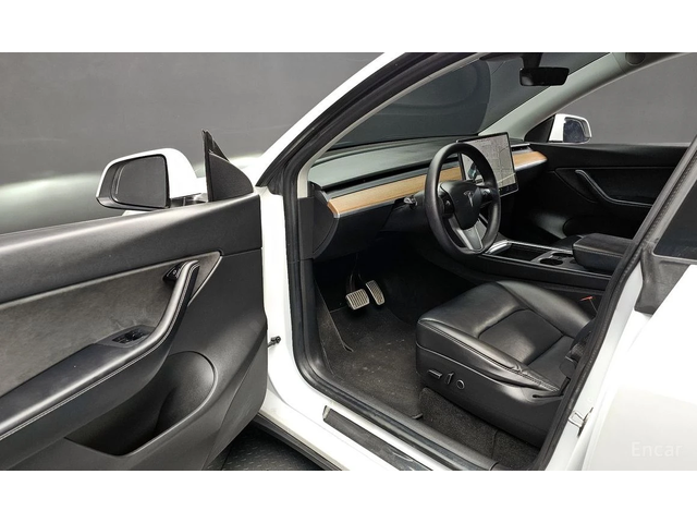 Tesla Model Y Long Range AWD* PANORAMA* - автомобили, коли, обяви за нови и употребявани 5