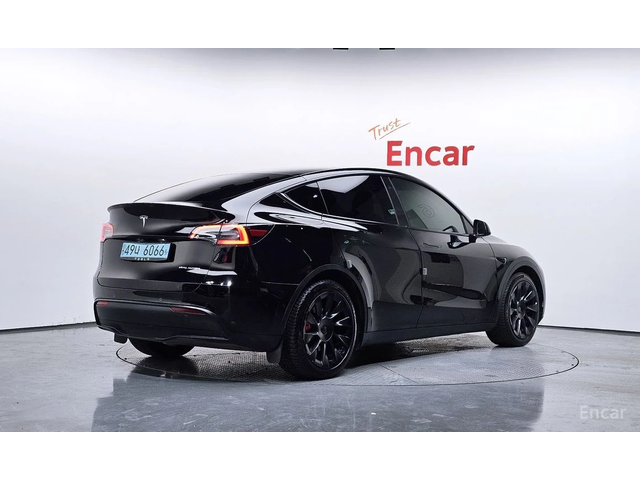 Tesla Model Y Long Range AWD* PANORAMA* - автомобили, коли, обяви за нови и употребявани 3