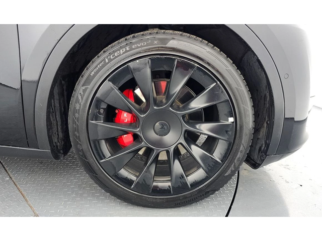 Tesla Model Y Long Range AWD* PANORAMA* - автомобили, коли, обяви за нови и употребявани 4