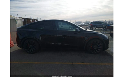Tesla Model Y * PERFORMANCE* DUAL MOTOR* AWD* - автомобили, коли, обяви за нови и употребявани 10