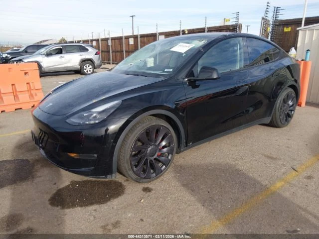 Tesla Model Y * PERFORMANCE* DUAL MOTOR* AWD* - автомобили, коли, обяви за нови и употребявани 1