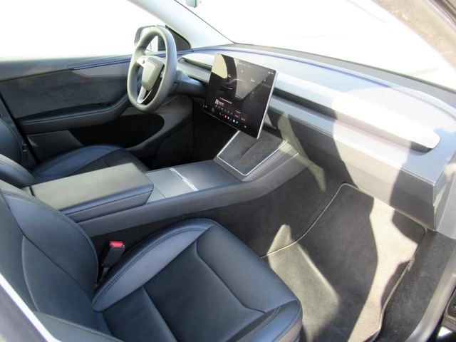 Tesla Model Y 83.1 kWh Long Range Dual Motor AWD - автомобили, коли, обяви за нови и употребявани 14