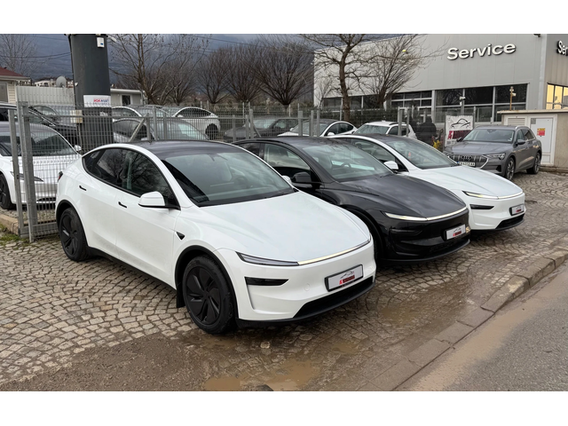 Tesla Model Y Juniper-2025\Standart, long-range 4x4 или Launch - автомобили, коли, обяви за нови и употребявани 2