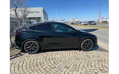 tesla-model-y - 4