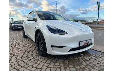 tesla-model-y - 0