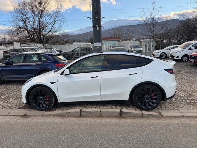 Tesla Model Y PERFORMANCE  DUAL MOTOR  4X4 - автомобили, коли, обяви за нови и употребявани 3