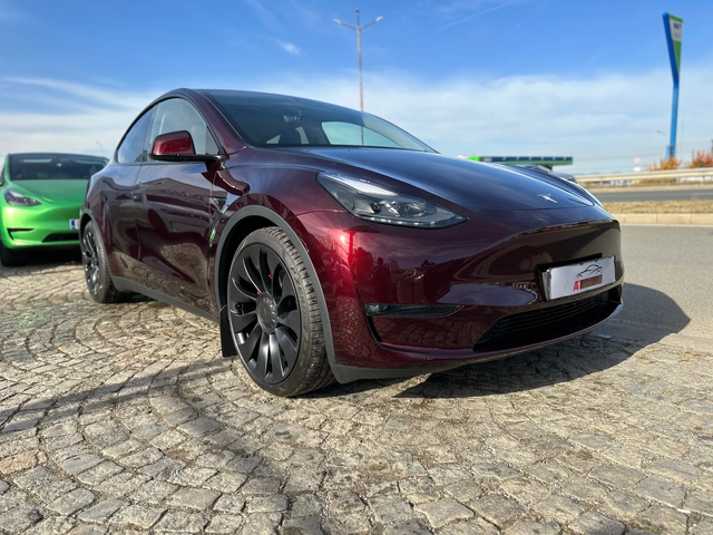Tesla Model Y 5 км/ T A X I /350ps/60kw - автомобили, коли, обяви за нови и употребявани 8