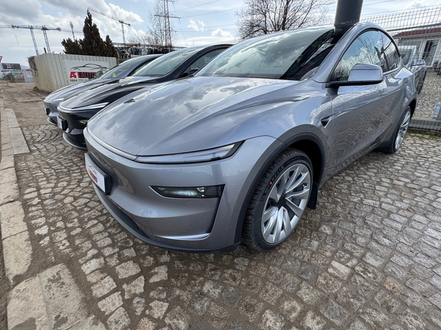 Tesla Model Y Juniper-2025\Standart, long-range 4x4 или Launch - автомобили, коли, обяви за нови и употребявани 3