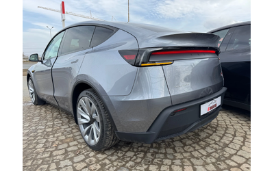 tesla-model-y - 5