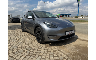 tesla-model-y - 0