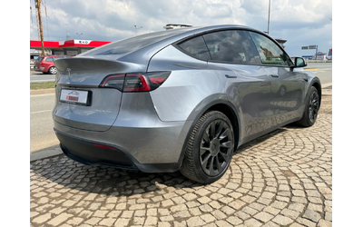 tesla-model-y - 3