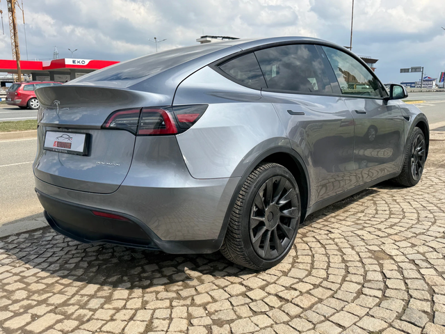 Tesla Model Y Dual Motor - автомобили, коли, обяви за нови и употребявани 3